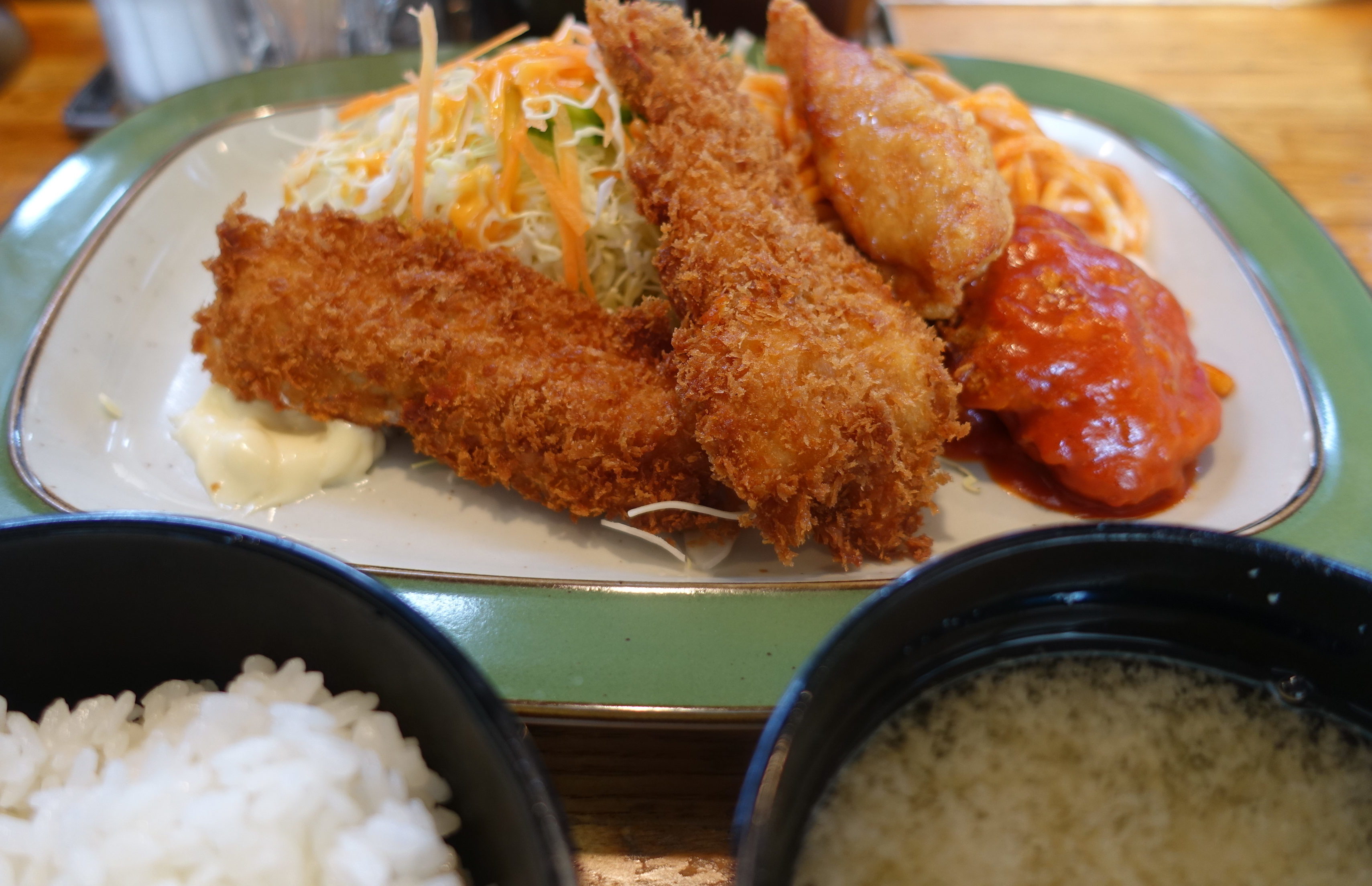 グリル不二軒 ふじけん 富山市 腹ペコ男子必見 夜も食べれる 特ランチ でお得に洋食を ツタエル富山