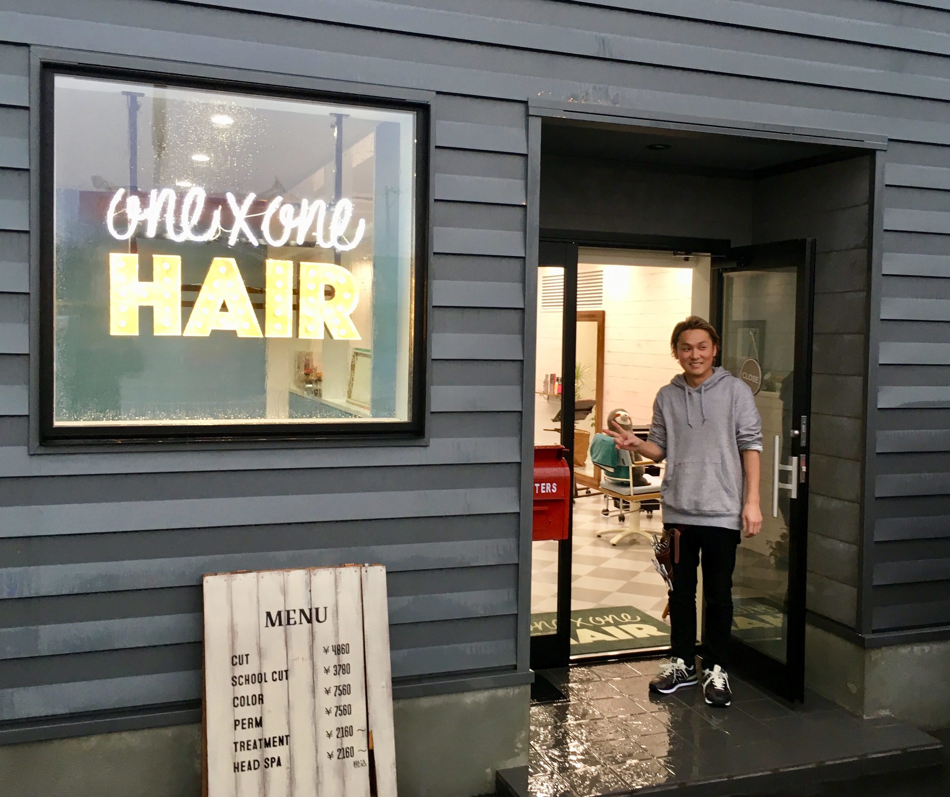 移転 One One Hair ワンバイワンヘア 富山市 明るくキレイな美容院が富山市石金に18年9月オープン カットはもちろん ハイライトなどカラーの技術もハイレベル ツタエル富山
